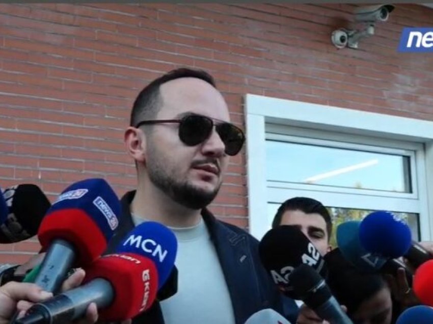 Parlamentit “iu vu flaka”/ Reagon Salianji: Mbështes çdo formë proteste të kolegëve të grupit parlamentar