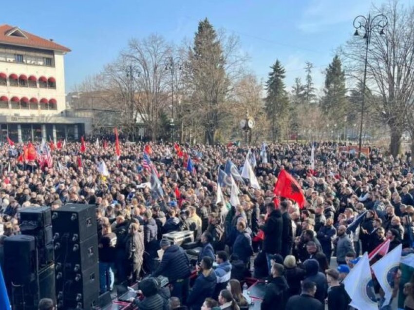 Koalicioni për Kosovën Fituese mbajti tubimin përmbyllës në Pejë, Haradinaj: Kosova foli, po 137