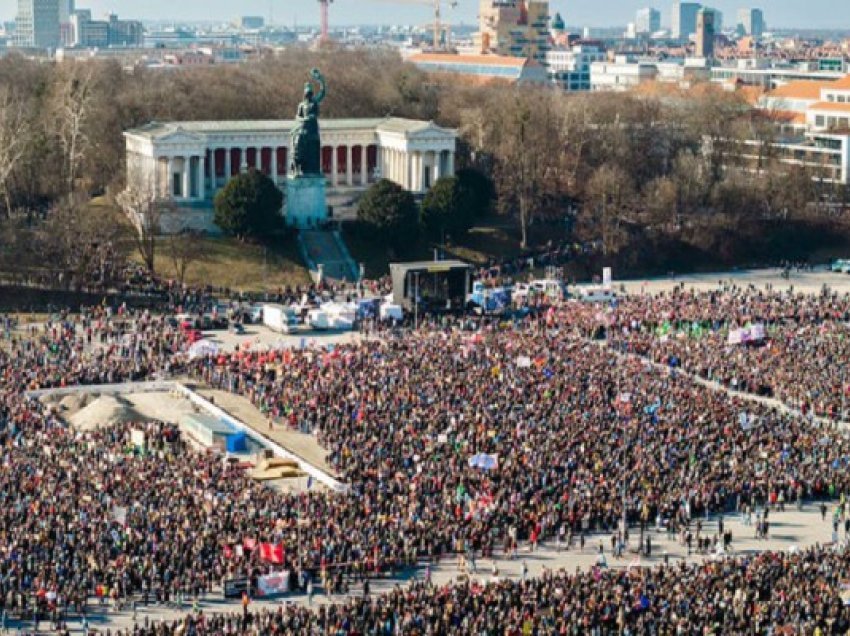 ​Mbi 200 mijë njerëz protestuan kundër së djathtës ekstreme në Munih