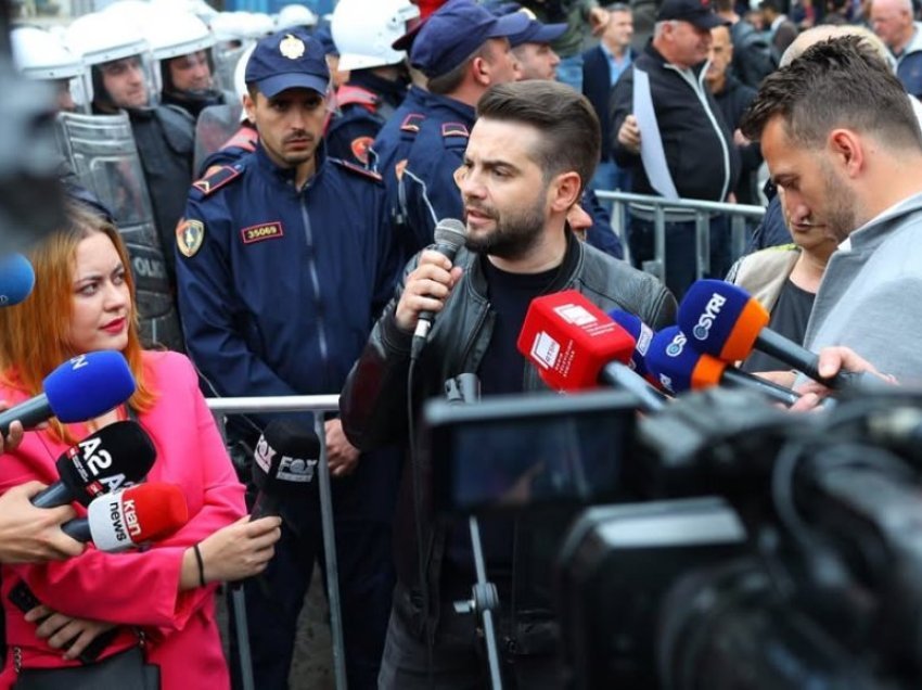 Muçollari: Koha që Rama fajson të tjerët mbaroi, ai u kap me presh në duar