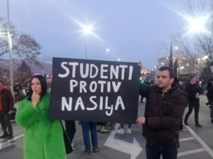 Mali i Zi, intesifikohen protestat e studentëve