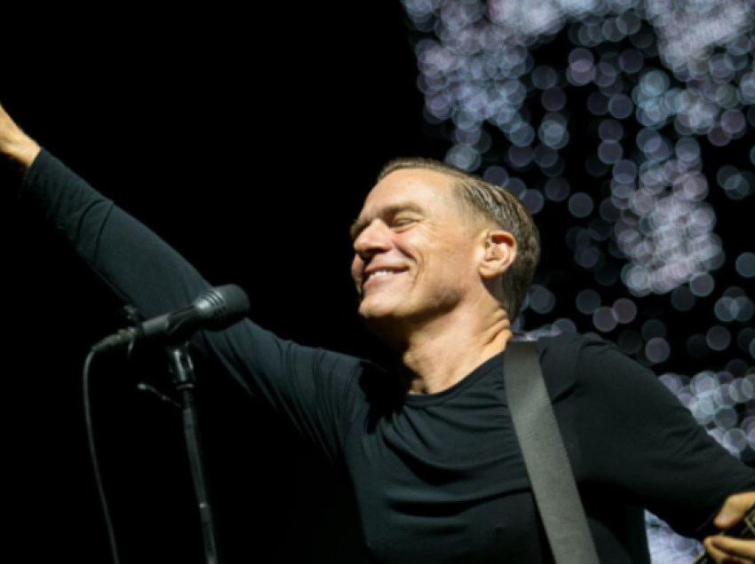 Bryan Adams duhej të anulonte një koncert në Australi për shkak të një kanalizimi të bllokuar