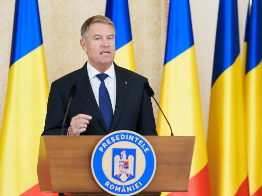 Pas presionit të ekstremit të djathtë, presidenti i Rumanisë Klaus Iohannis jep dorëheqjen