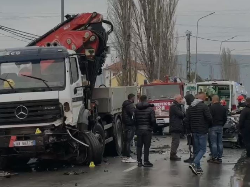 Aksident në aksin Lezhë Shëngjin, një viktimë dhe dy të plagosur