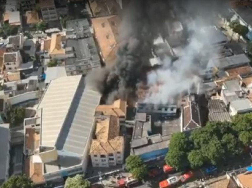 Shpërthim i fuqishëm në fabrikën e karnavaleve në Rio de Janeiro, plagosen 20 persona