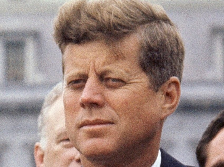 FBI thotë se ka gjetur 2400 dosje të reja që lidhen me vrasjen e Presidentit Kennedy