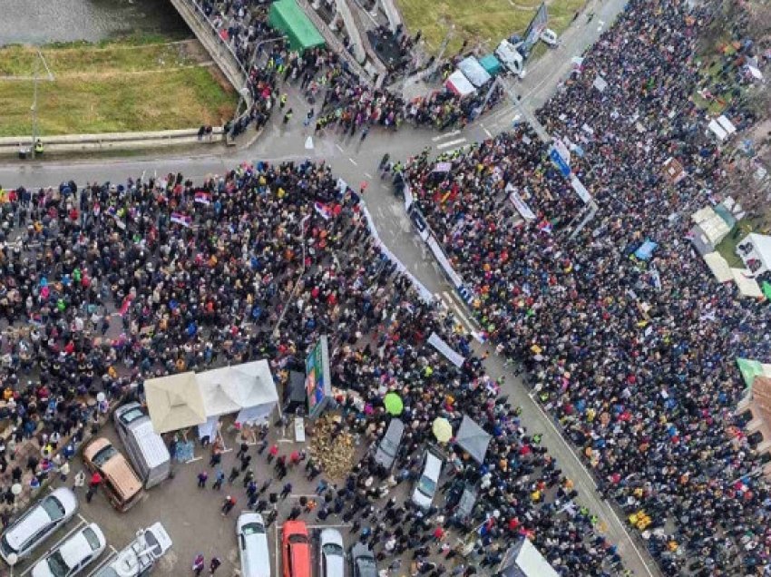 ​Bllokadës së studentëve në Kragujevc i bashkëngjiten edhe serbët nga Kosova