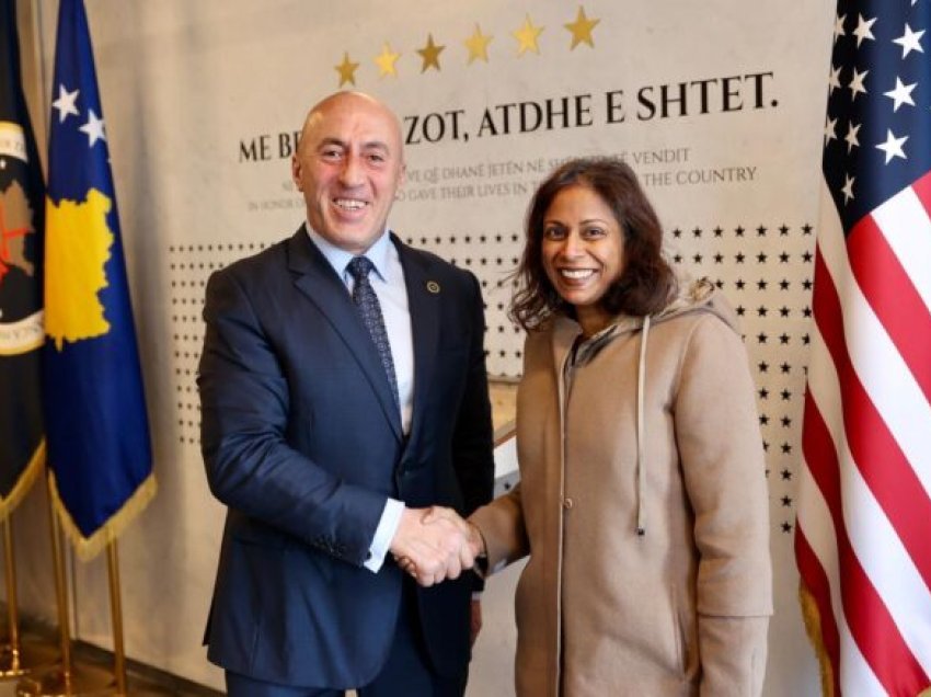 Haradinaj takon të ngarkuarën me punë në Ambasadën amerikane, Prattipati – flasin për partneritetin strategjik Kosovë-ShBA