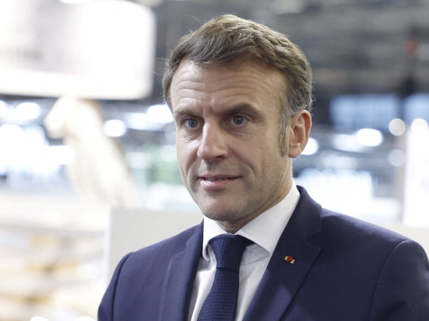 Macron: sulmi me thikë ishte “terrorizëm islamist”