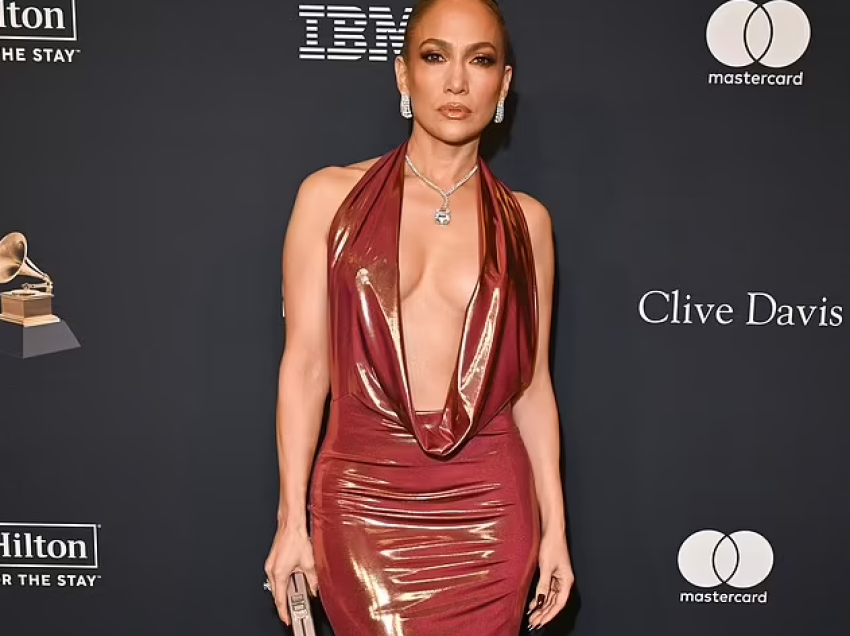 Jennifer Lopez shpenzon 21 milionë dollarë për një kompleks luksoz në Los Angeles