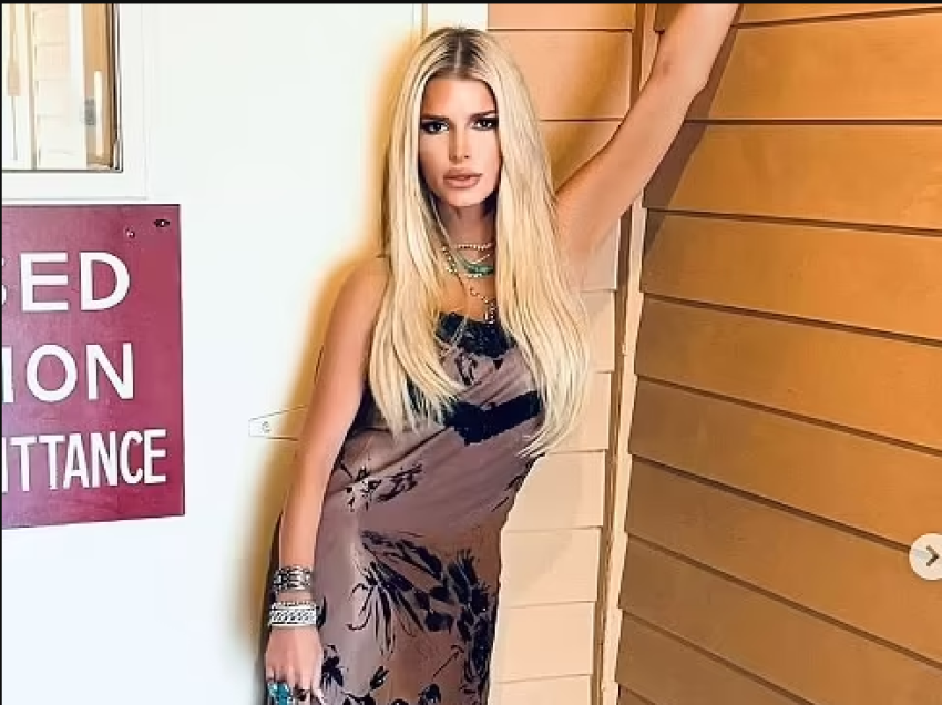 Jessica Simpson flet për ndarjen nga Eric Johnson dhe rikthimin në muzikë