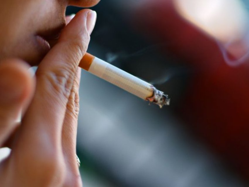 38,8% e shqiptarëve duhanpirës, eksperti Shuperka: Cigarja e parë nis edhe 7-vjeç