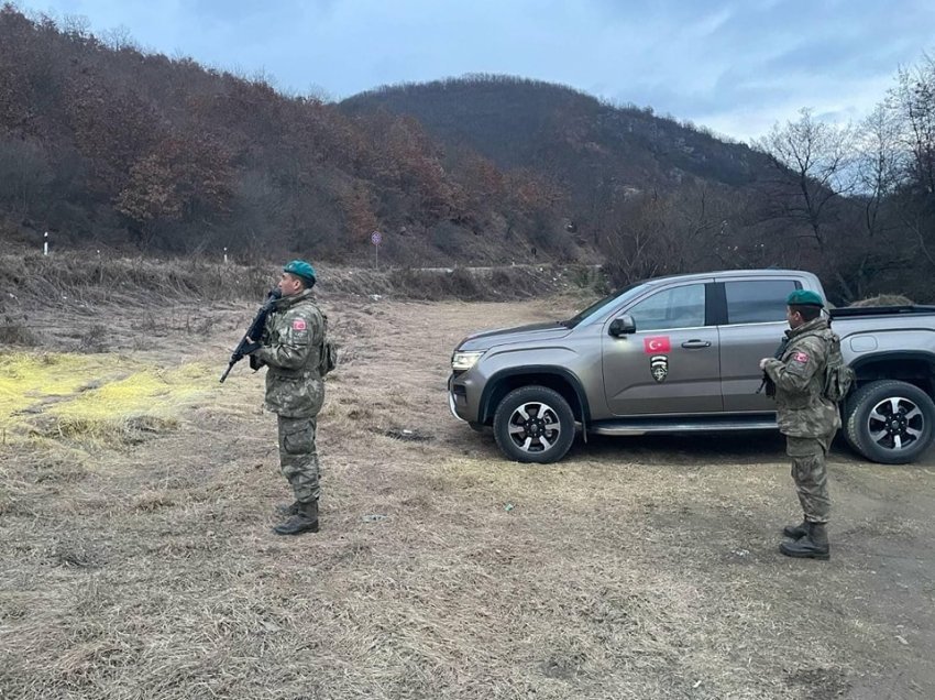 Ushtarët nga Turqia zhvilluan patrullim rutinë në veri