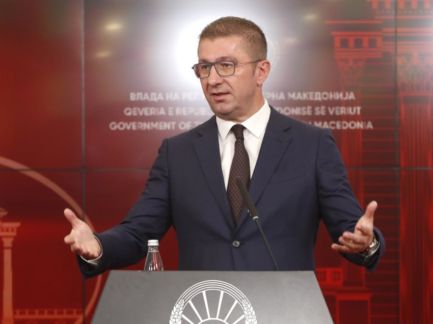 Mickoski pret vit të suksesshëm në ekonomi, me rritje të BPV-së prej 3,5 deri në 4%