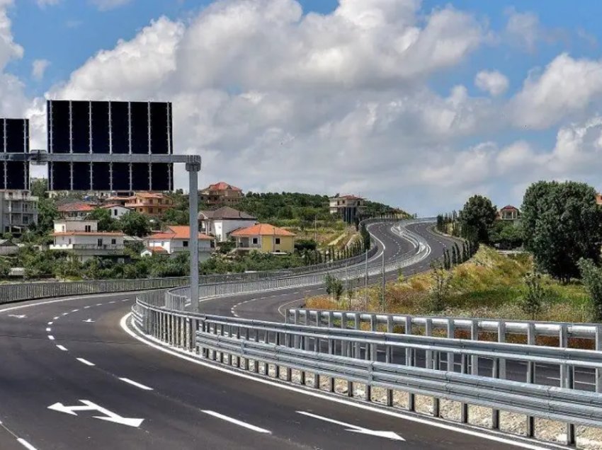 Nga nesër fillon aplikimi i tarifës në autostradën Thumanë-Kashar