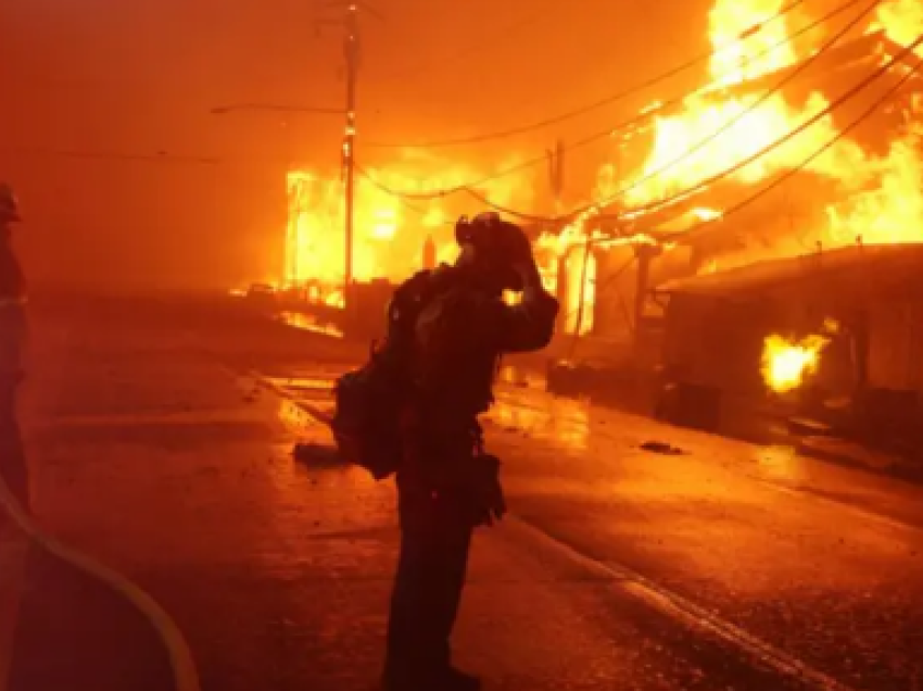 Mbyllen 100 shkolla në Los Angeles për shkak të zjarreve