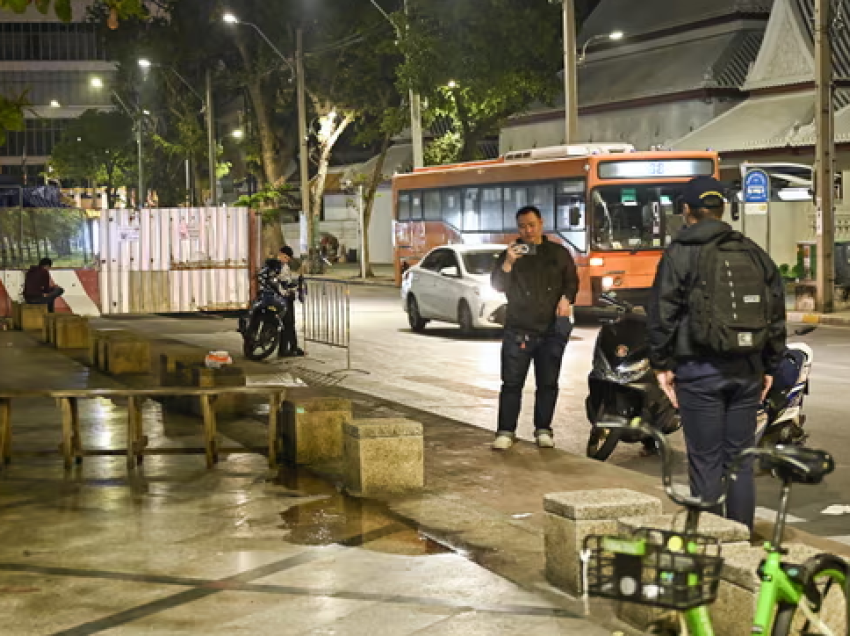 Vritet në mes qyteti politikani kamboxhias në Bangkok