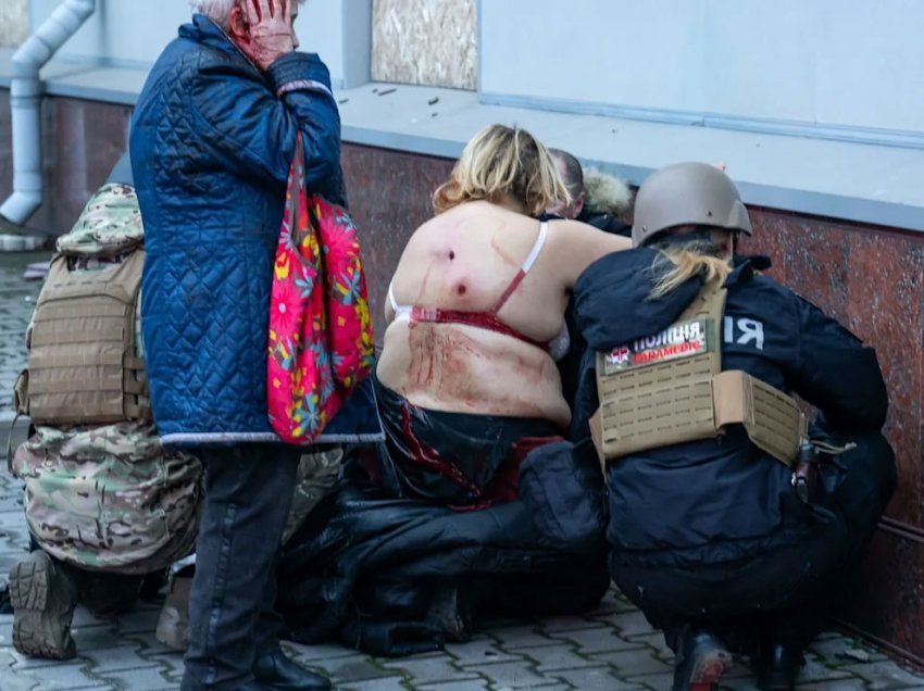 Fotografia e tmerrit tregon brutalitetin e luftës së Rusisë