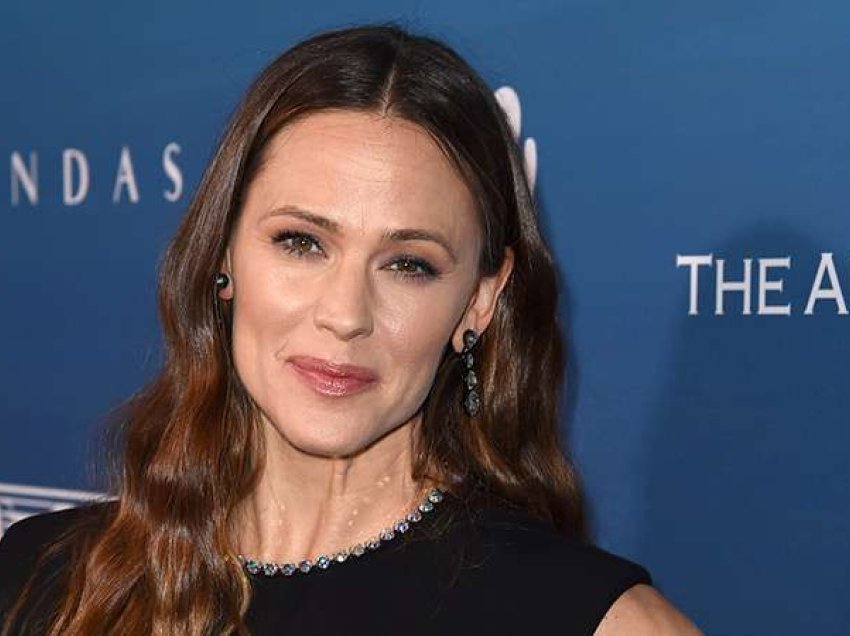 Aktorja Jennifer Garner thotë se i ka vdekur një mik nga zjarri në Los Angeles