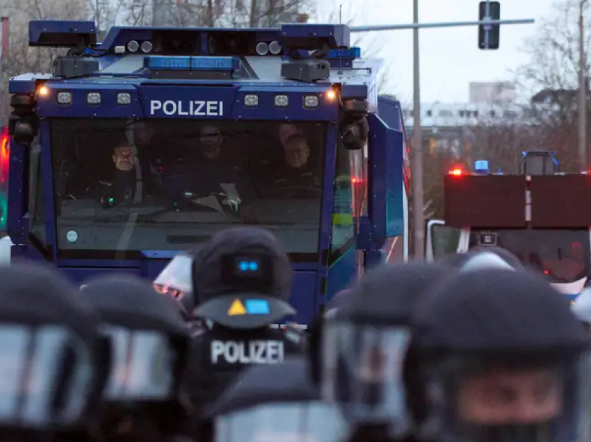 Shoqërohet me protesta kongresi i AfD-së