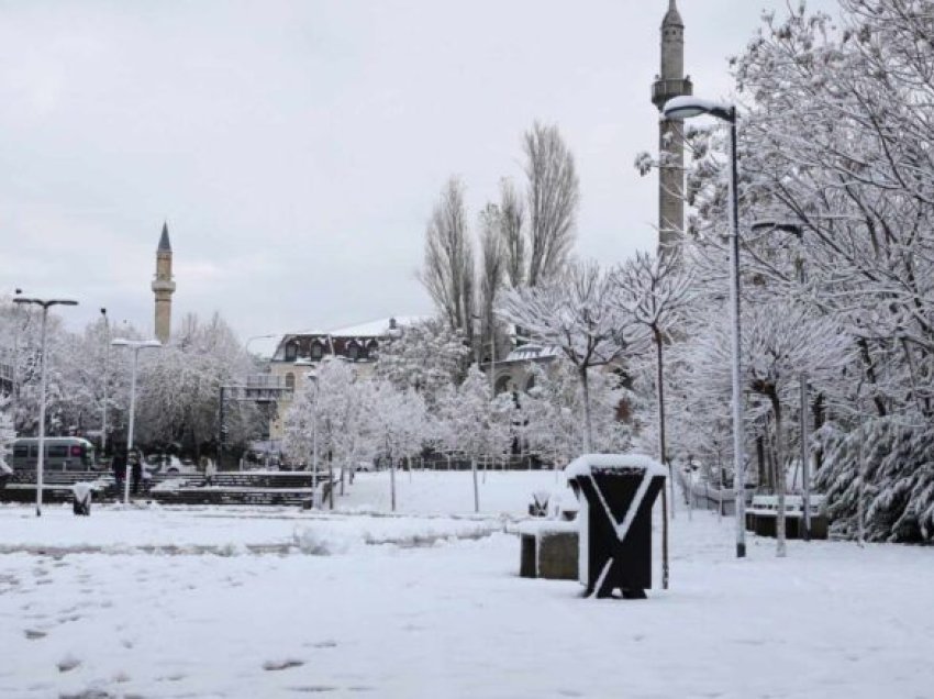 Parashikimi i motit për sot, ftohtë dhe me borë