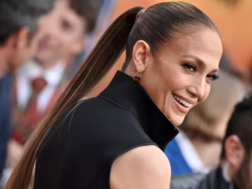 Zjarret në Los Anxhelos, Jennifer Lopez anulon të gjitha aktivitetet publike