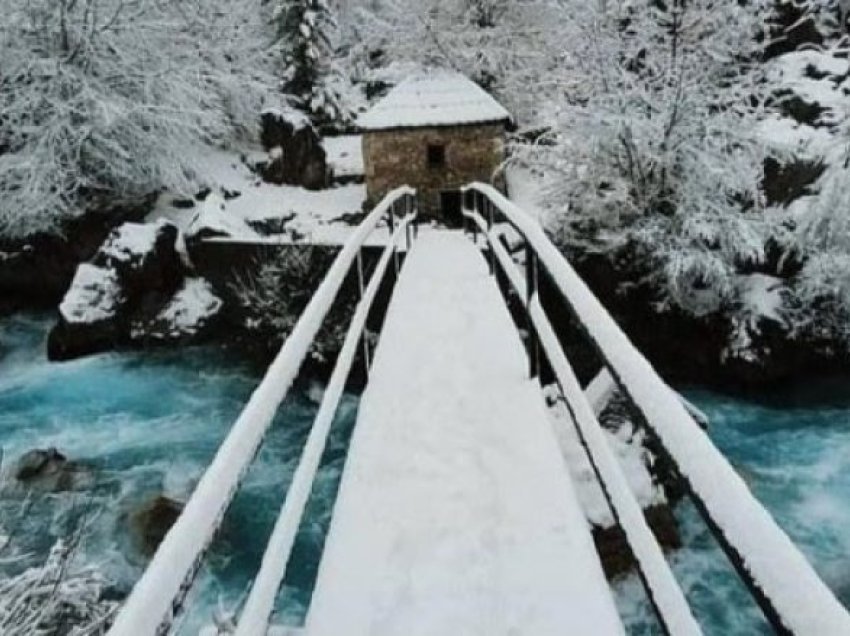 Maqedonia mbulohet me borë, ja ku ka ra më shumë