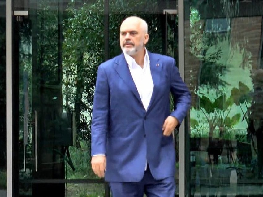 Edi Rama e spostoi Pandeli Majkon nga Kukësi, ja ku është caktuar tani socialisti!