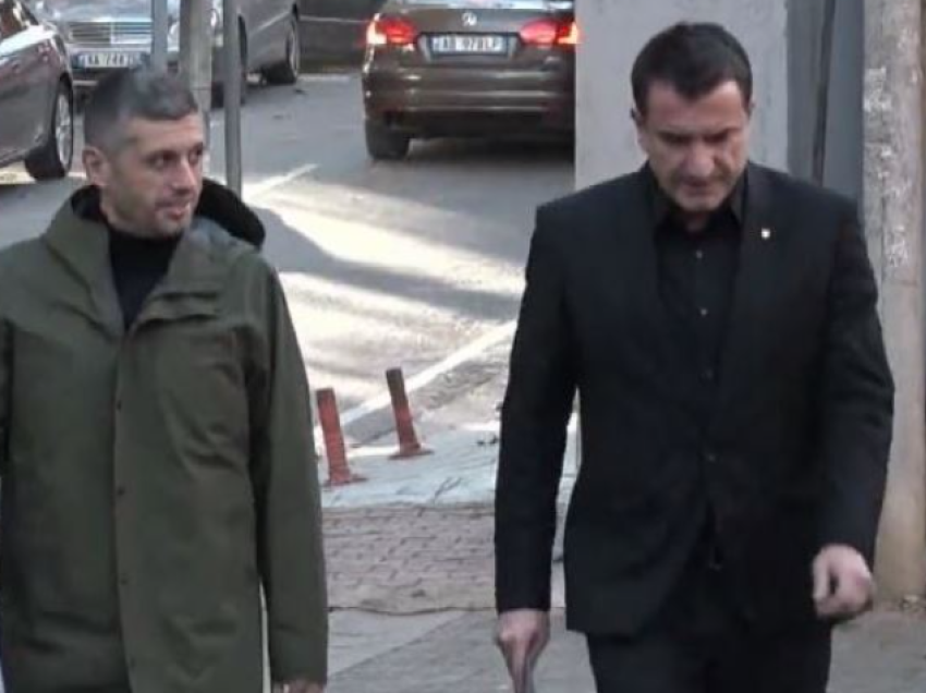 Kontroll në zyrat e Ajola Xoxës/ BKH dhe policia kontrolluan me urdhër të SPAK, në kuadër të hetimit për Veliajn dhe të afërm