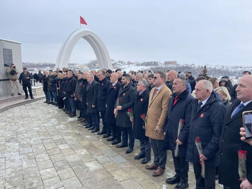 Haradinaj: E vërteta e Reçakut dhe Kosovës e pandryshueshme, të nxirren para gjyqit ata që kryen krimet