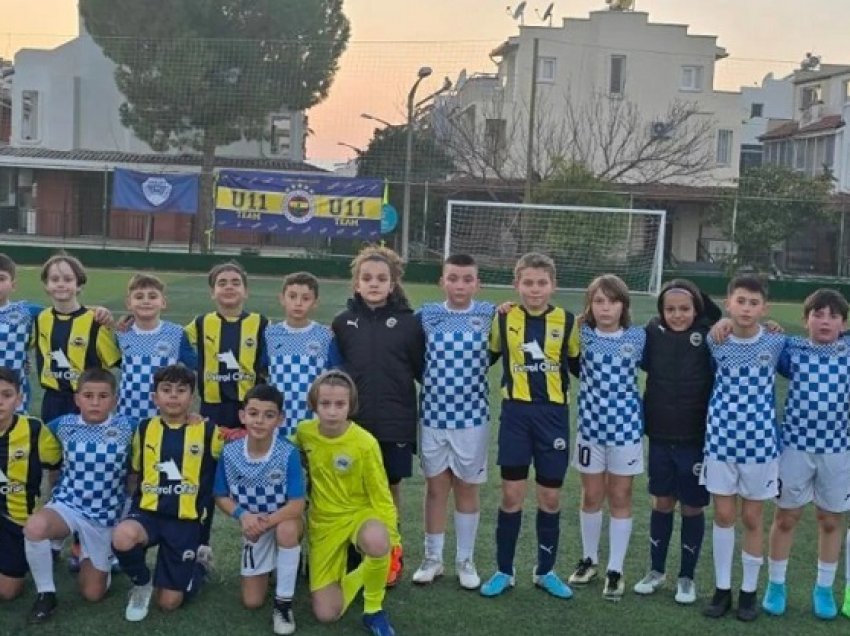 FC Shkupi U11 përballë Fenerbahçes në turneun në Kushadasi