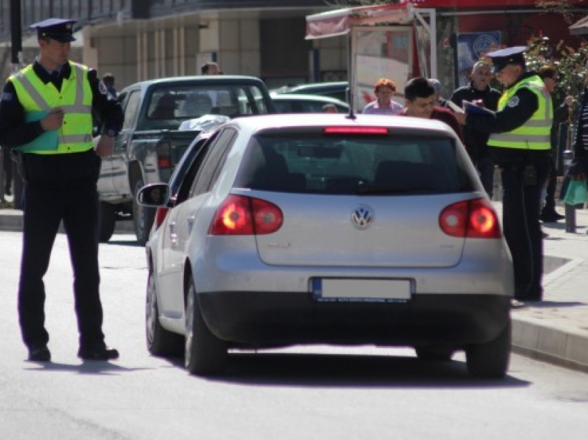 Policia shqiptoi 1840 gjoba trafiku për 24 orë