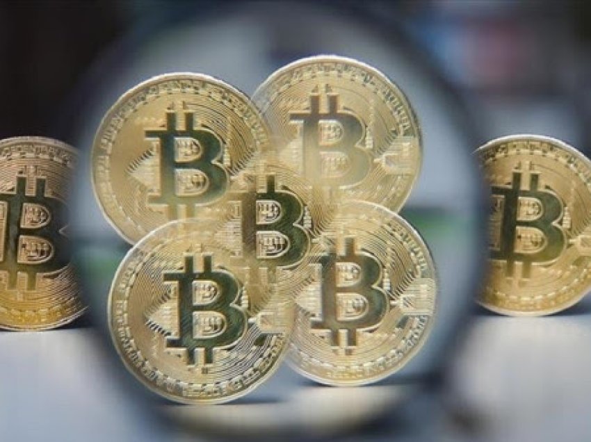 Bitcoin arrin rekord të ri historik