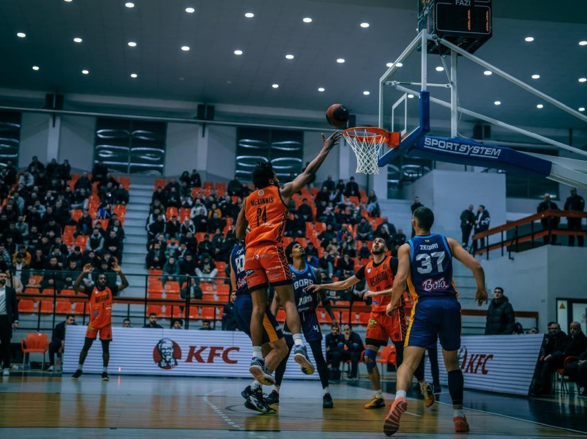 Ndryshon lideri në Superligën e basketbollit, Bashkimi del mbi Trepçën