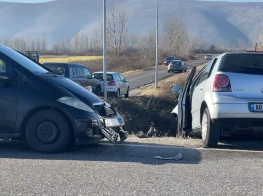 Aksident i rëndë në aksin Lezhë-Shkodër/ Makinat përplasen ‘kokë më kokë’, tre të plagosur