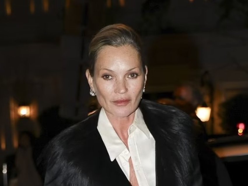 Kate Moss sensacionale në Paris