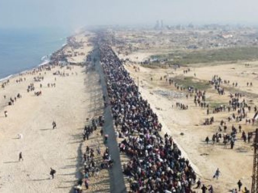 Mijëra palestinezë kthehen në Gaza: Udhëtojmë në këmbë sepse lufta na i shkatërroi automjetet, por jemi të lumtur!