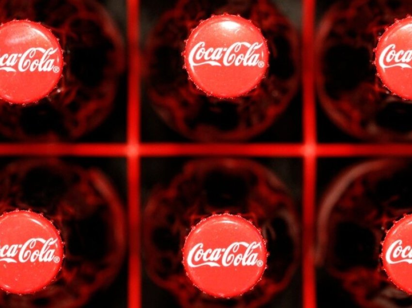 Coca-Cola urdhëron tërheqje masive të pijeve në Evropë