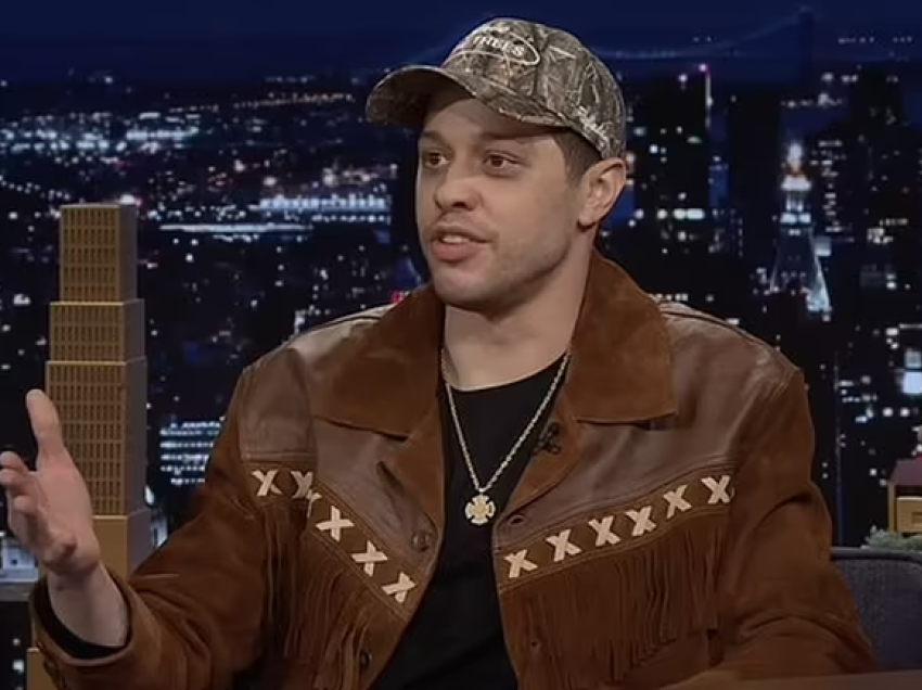 Pete Davidson kujton se si Leonardo DiCaprio e trembi atë vite më parë në SNL