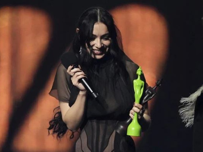 Fituesit e ‘Brit Awards 2025’, kryeson Charli XCX