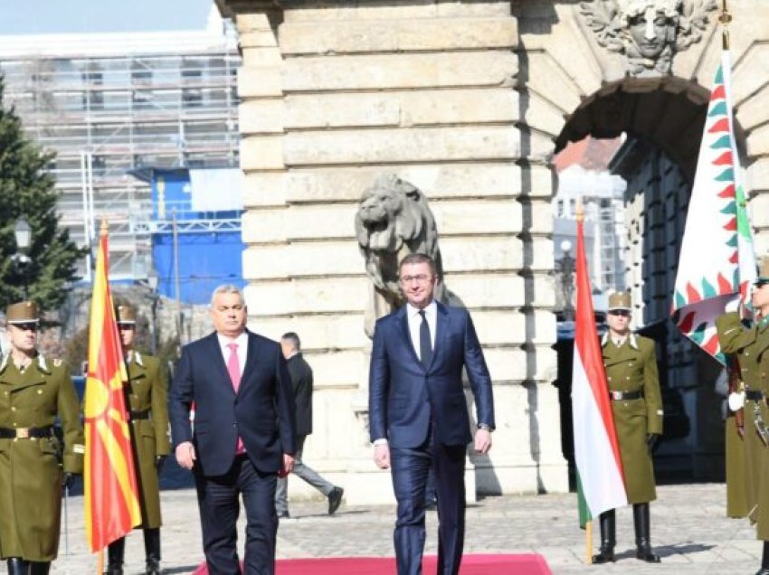 Mickoski takon Orban, u mbajt seanca e qeverive të Maqedonisë dhe Hungarisë