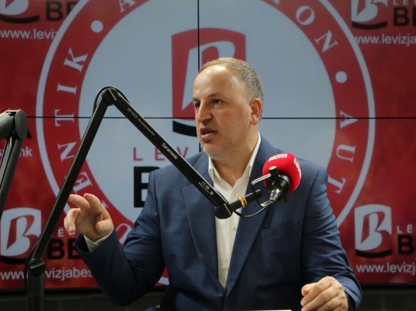 Azizi: Mickoski ka gatishmëri për zyrtarizimin e gjuhës shqipe – s’ka ngarkesa nacionaliste!