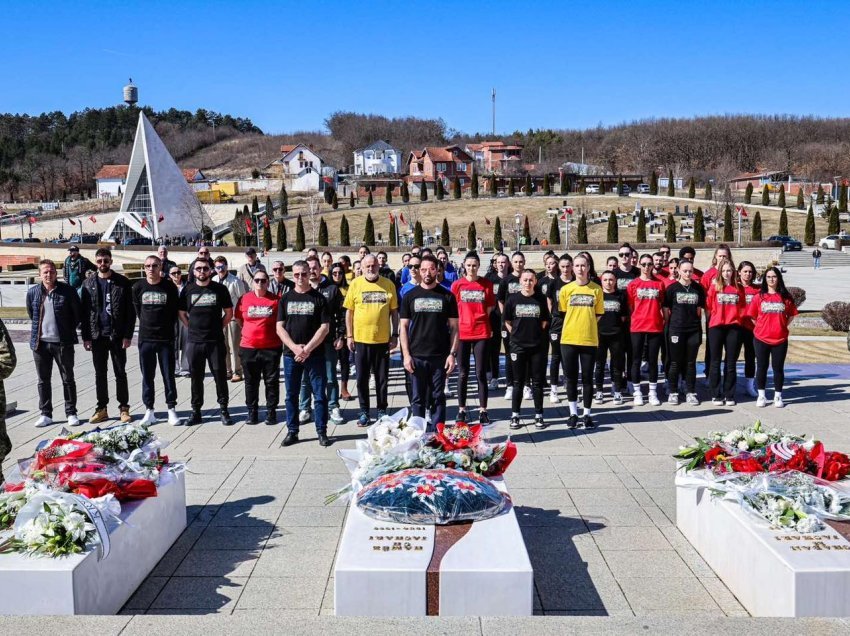 Volejbollistet - homazhe në Prekaz, para finaleve të kupës “Adem Jashari”