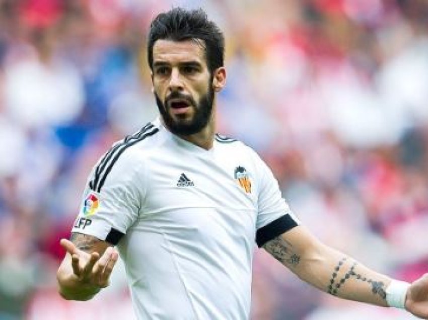 Alvaro Negredo pensionohet nga futbolli